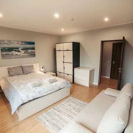 40 Saules * Ventspils